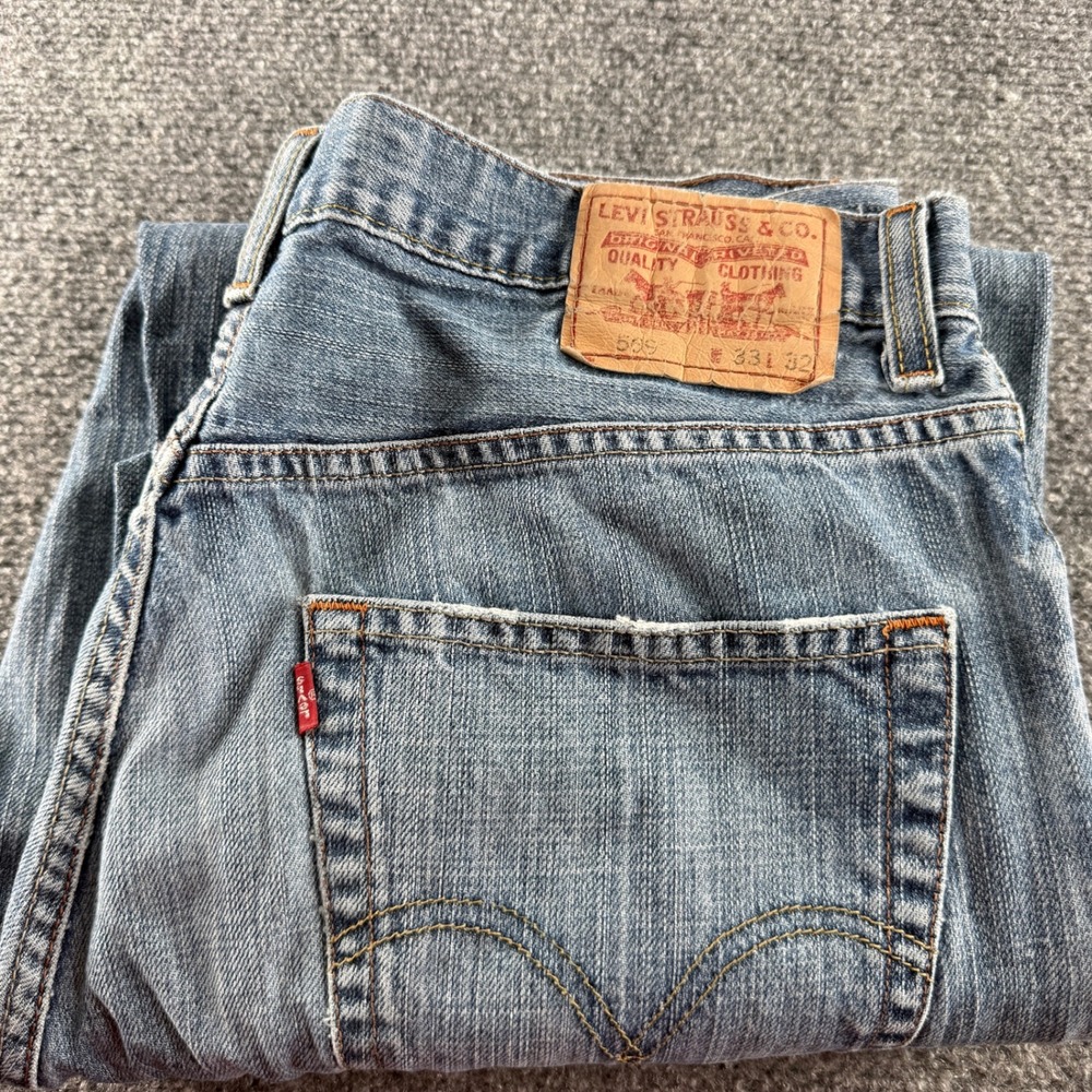 Levis 569 Loose Straight Leg Jeans Mens 33x32 Light Wash Distressed Blue Denim